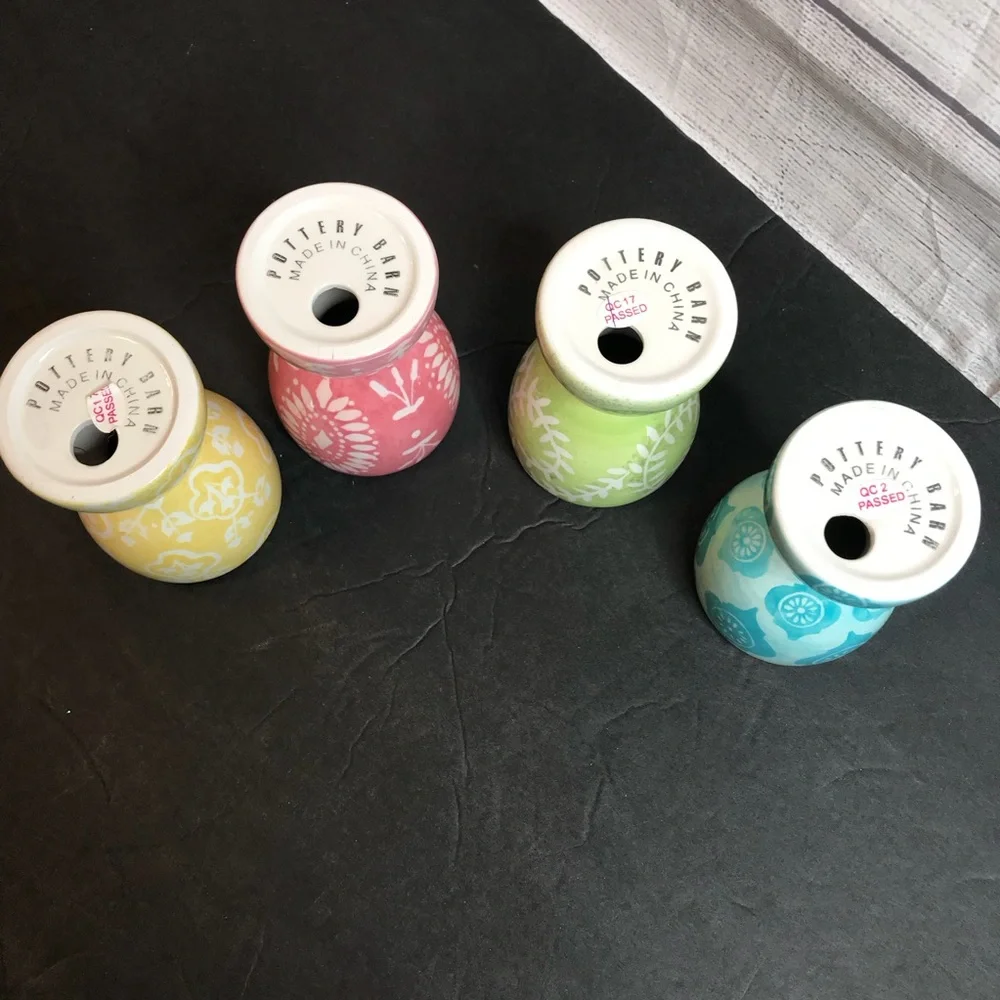 Pottery Barn Boxed Set Of 4 Ceramic Egg Cups